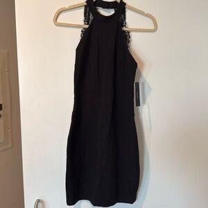 NWT Lulu’s lace back bodycon halter mini dress size medium